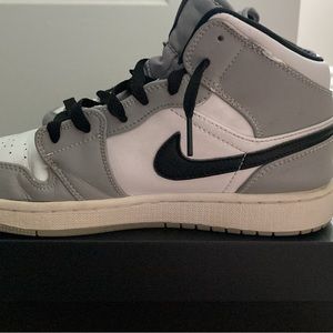 Jordan 1 smoke gray size 8M